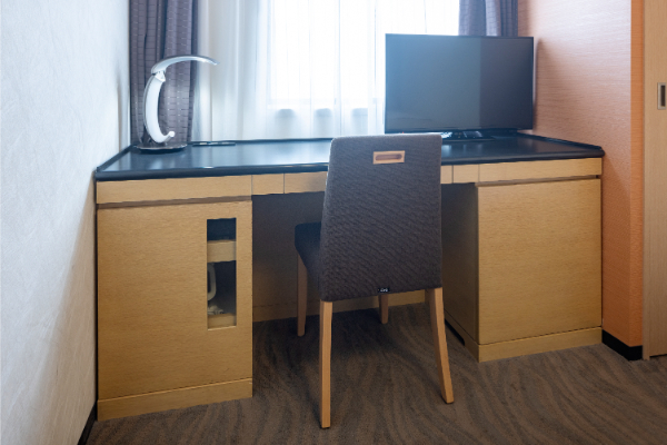 STANDARD SINGLE ROOM WRITING DESK